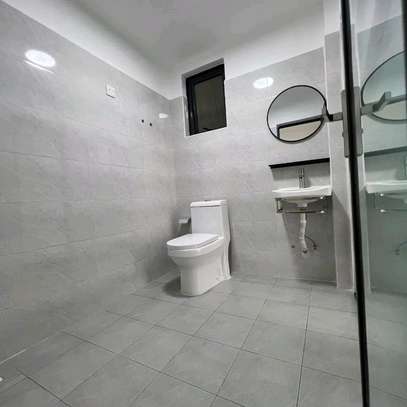 2 Bed Apartment with En Suite at Off Wood Avenue image 6