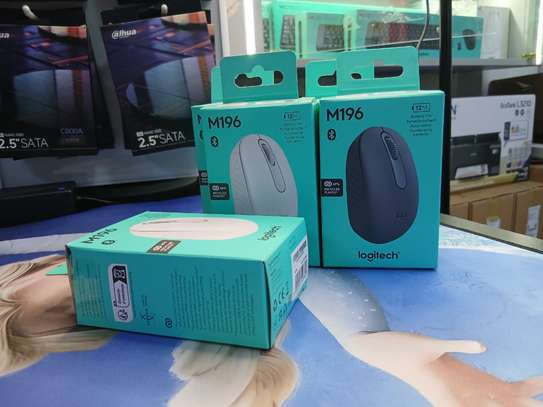 Logitech M196 Bluetooth Mouse image 1