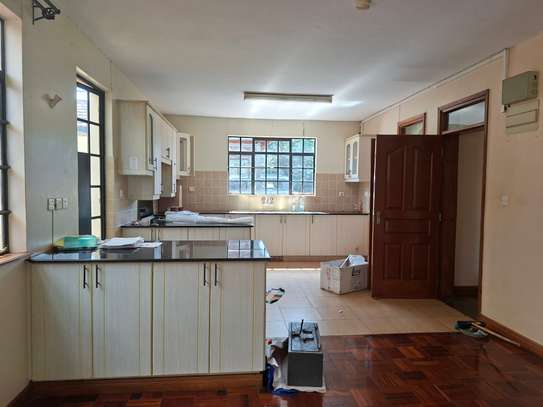 4 Bed Townhouse with En Suite at Off Glory Rd image 10