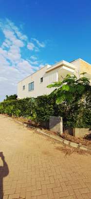 4 Bed House in Vipingo image 3