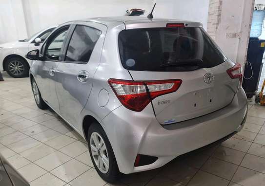 Toyota Vitz Silver 2018 1300cc image 5