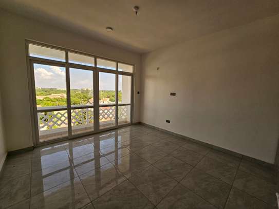 2 Bed Apartment with En Suite in Nyali Area image 6