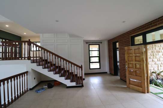 6 Bed Townhouse with En Suite in Karen image 7