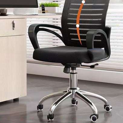 Office Chair: Strong Adjustable Mesh Heavy Duty Fabric Chair image 3