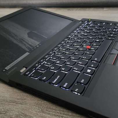 Lenovo ThinkPad x270 laptop image 2