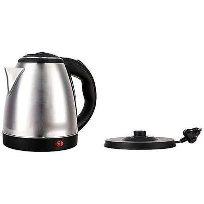 Lyons Silver & Black, Cordless Stainless Steel Electric Kettle -1.8 Litres image 2