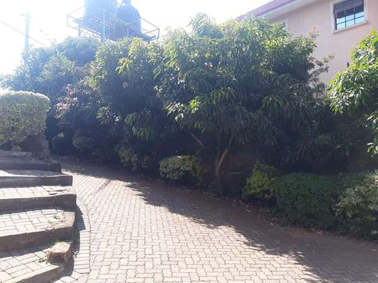QUIK SALE: 5 Bedroom Thome / Garden Estate House image 12