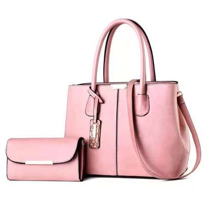 2 in1 fashionable and easy to carry  handbag image 1