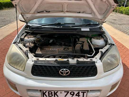 Toyota RAV4 petrol engine auto yr 2002 accident free image 6