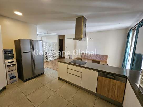Furnished 3 Bed Apartment with En Suite in Kileleshwa image 12
