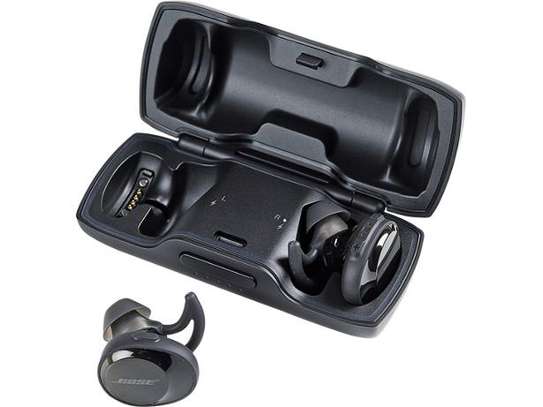 Bose SoundSport Free Truly Wireless Sport Headphones image 5