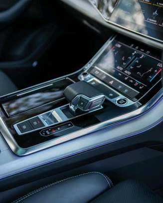 2023 Audi Q8 image 3