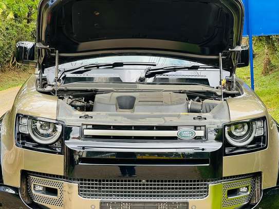 LAND ROVER DEFENDER image 13