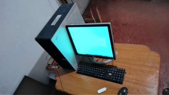 COMPLETE DESKTOP IN GOOD CONDITION image 2