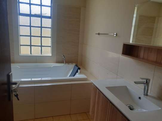 4 Bed Townhouse with En Suite at Kitisuru image 14