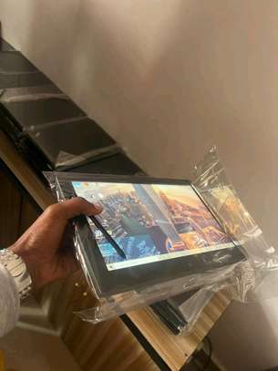 Lenovo helix tablets image 2