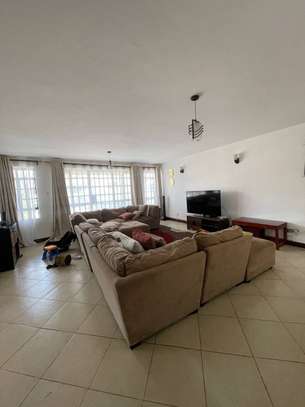 6 Bed House with En Suite in Langata image 7