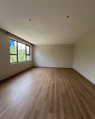 5 Bed Townhouse with En Suite at Manyani East image 9