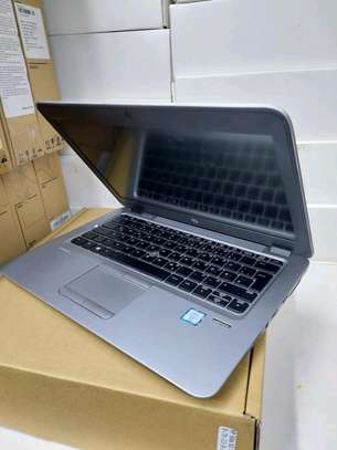 Hp Elitebook 820 G3, 6th Gen image 1