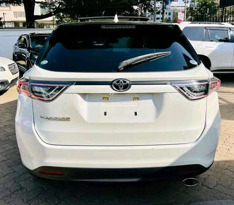 Toyota Harrier 2016 model image 2