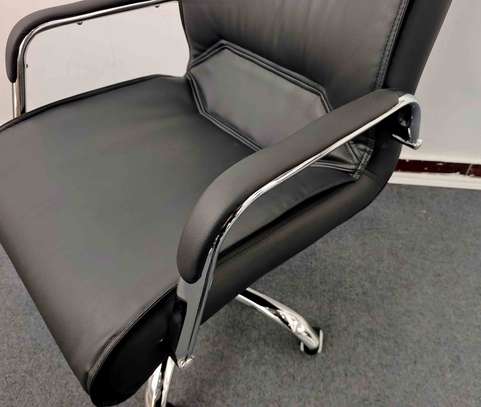 Luxury Leather Executive Chair for Meeting Rooms image 1
