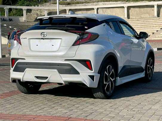 Toyota CHR fully loaded 🔥🔥🔥 image 4