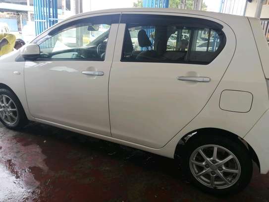 Daihatsu Mira Oldshape image 6