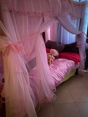 Bed 4by6 with mattress and mosquito net image 1