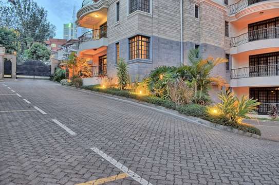 Furnished 2 Bed Apartment with En Suite in Upper Hill image 10