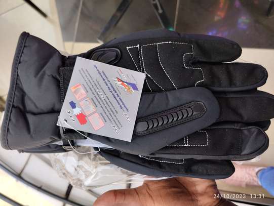 Motorcycle Gloves  Waterproof  And Windproof image 2