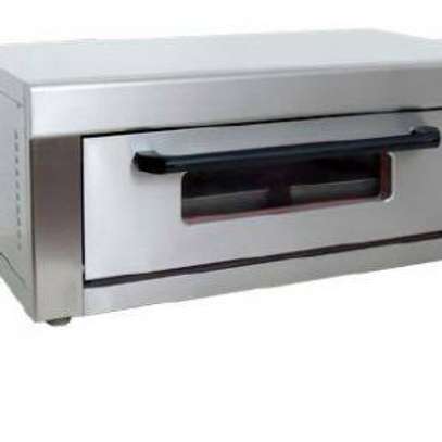 Selling a commercial oven image 1