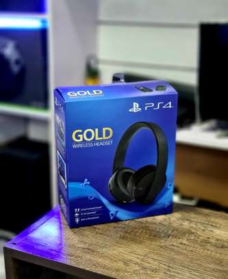 Sony PS4 Wireless Gold Edition 7.1 Surround Headset - New image 1