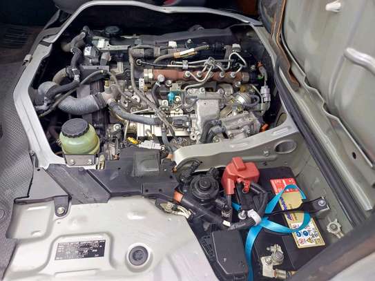 Toyota Grand Hiace 9L 2018 silver Color fully loaded. image 6