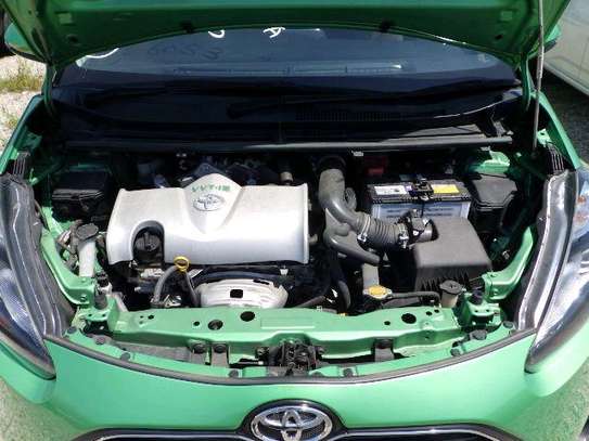 GREEN TOYOTA SIENTA (MKOPO ACCEPTED ) image 3