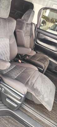 Toyota Alphard 2018 Double sunroof image 9