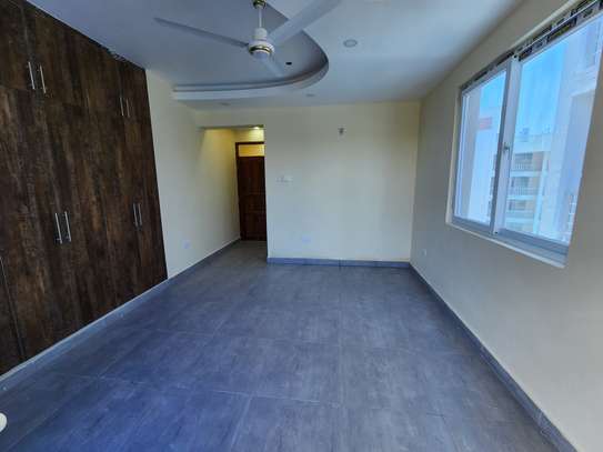 2 Bed Apartment with En Suite at Voyager Hotel image 30