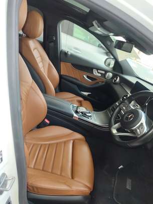 Mercedes Benz C200 Sunroof white 2019 image 5