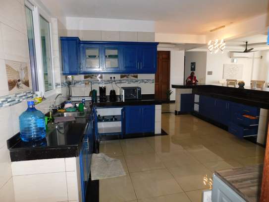Serviced 3 Bed Apartment with En Suite in Nyali Area image 31