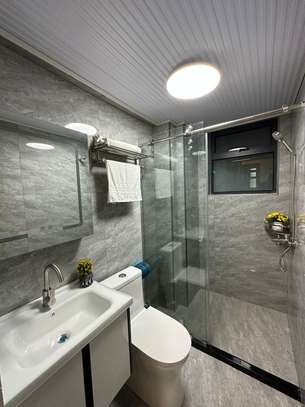 3 Bed Apartment with En Suite in Kilimani image 9