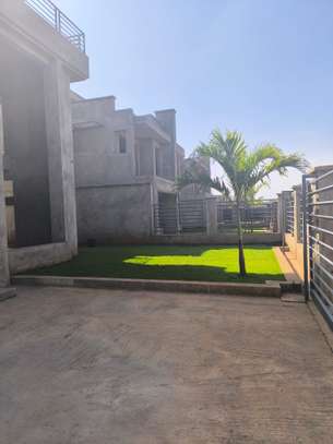 4 Bed House with En Suite at Muhuri Road image 3