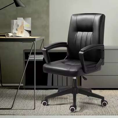 Executive Leather Office Chair image 12