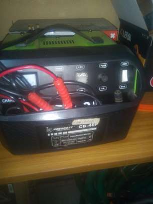 Battery charger image 3