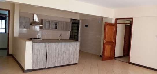3 Bed Apartment with En Suite in Mountain View image 14