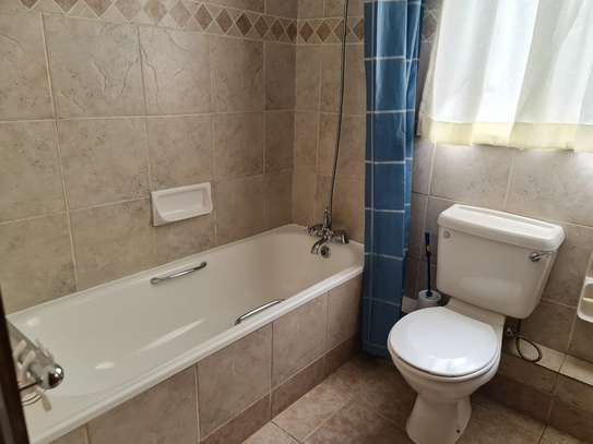 4 Bed Apartment with Swimming Pool in Kilimani image 10