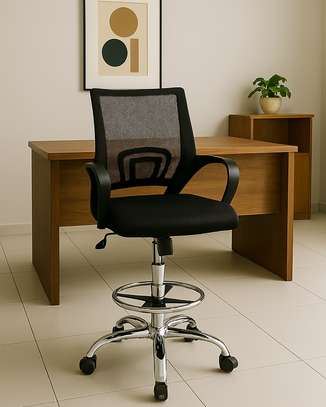 Office Chair: Footrest Cashier Executive Office Seat image 1