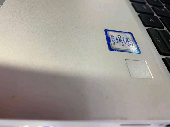 Hp elitebook 840 G5 Corei5 image 3