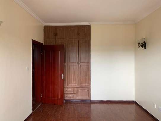 3bedroom apartment 2 bedroom all ensuite image 3