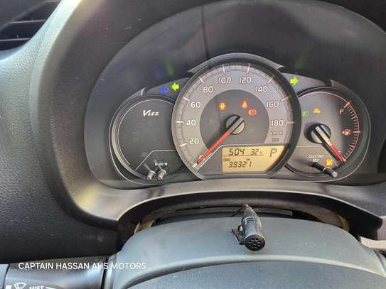 Toyota Vitz Jewela Maroon 2018 image 4