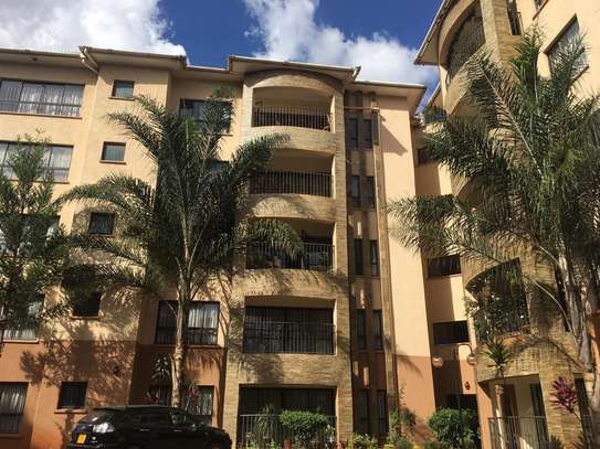 4 Bed Apartment with En Suite in Brookside image 2