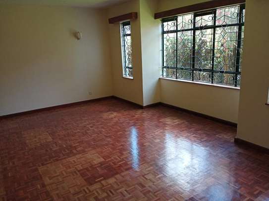 4 Bed Townhouse with En Suite in Westlands Area image 10